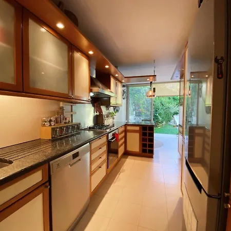Casa Boganvilias - Moradia Com Jardim Lizbona